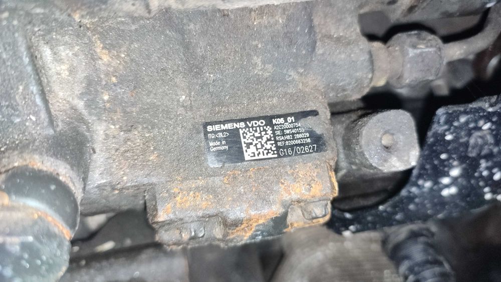 Паливний насос високого тиску ТНВД k9k Renault Megane Kangoo Qashqai