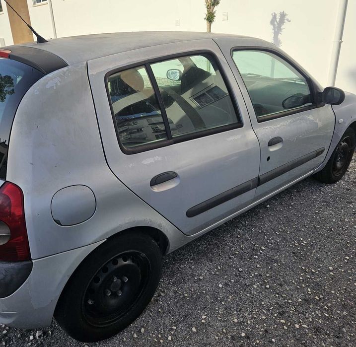 Renault Clio 1.5 dCi (2003) | Completo | IUC 2026 Pago | Transferência Imediata
