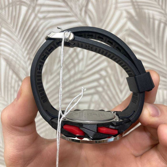 Casio EDIFICE Windflow ECB2200P-1ACR, карбоновый корпус, Bluetooth