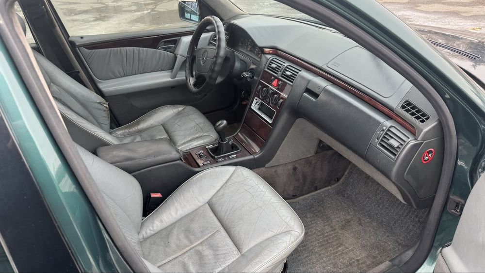 Mercedes-Benz E W210 2.2 газ/бенз