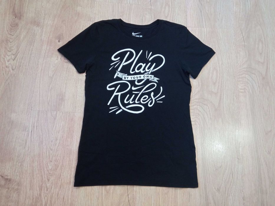 Футболка жіноча Nike
