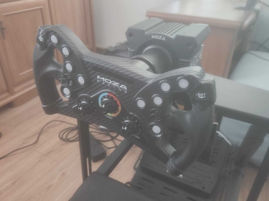 Moza R9 V2 + SR-P RS11 + KS Wheel + NLR F-GT