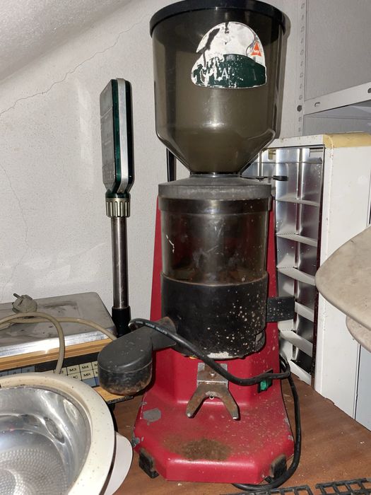 Moinho de cafe usado