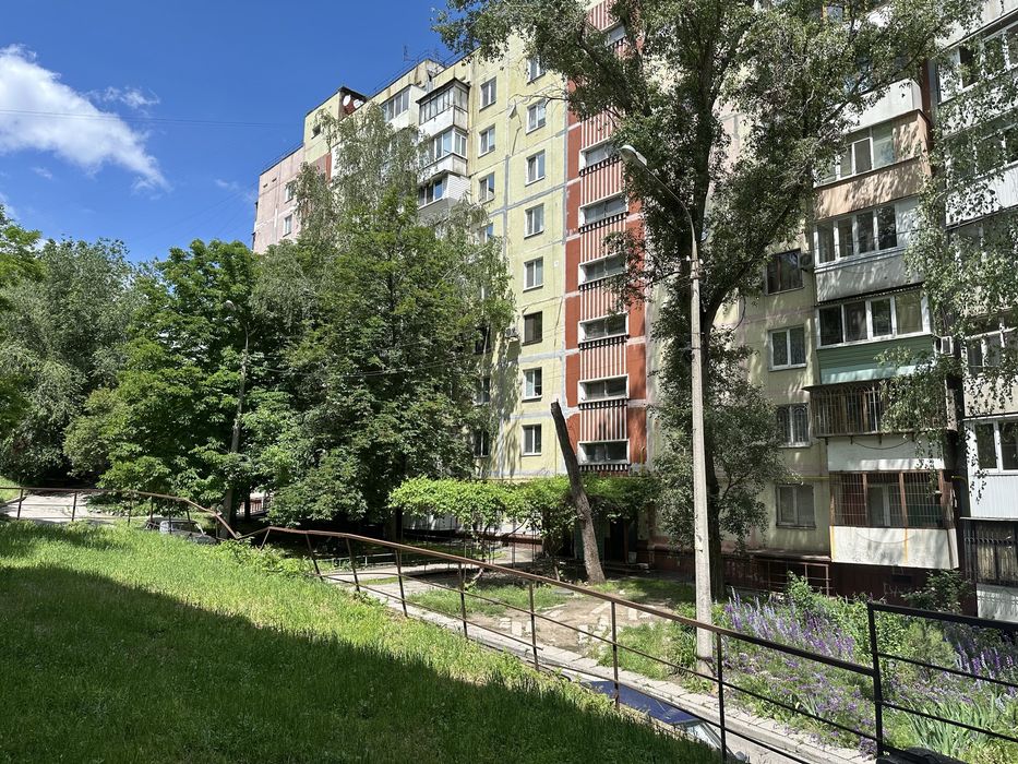 Продаж 2-кімн кв 4/9 по вул Нижньодніпровській