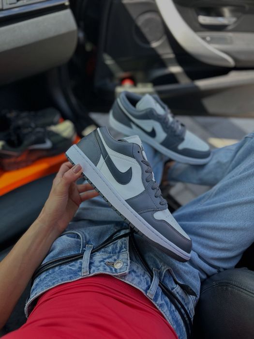 Кросівки чоловічі Air Jordan Air 1 Low Shoes Grey/White DC0774-102