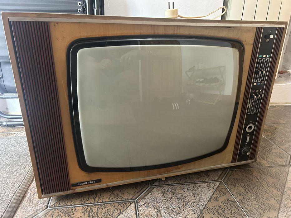 Telewizor rubin 714p
