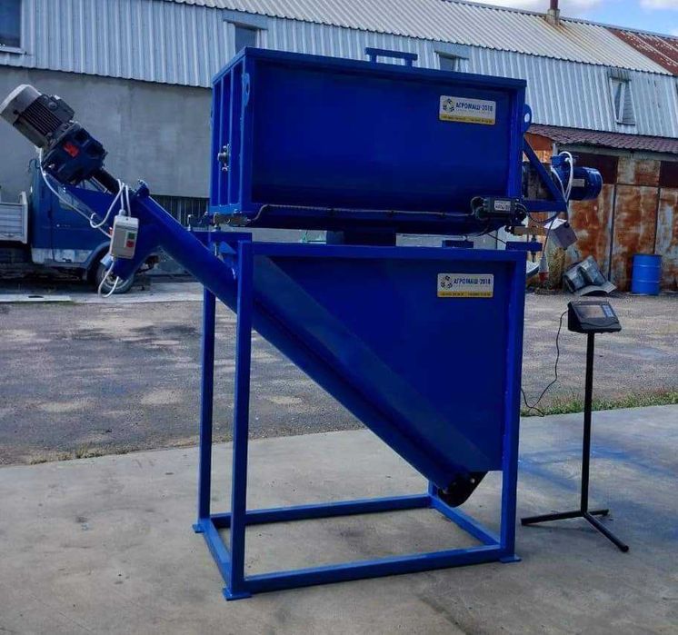 Шнековий змішувач корму, горизонтальный кормосмеситель