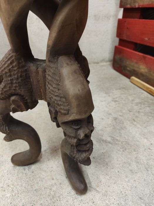 Banco Madeira (feito em Moçambique)