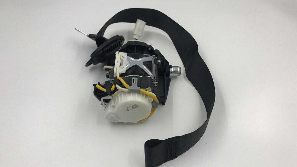 Ремінь безпеки bmw 72117284361 E90 E91 E92 E93