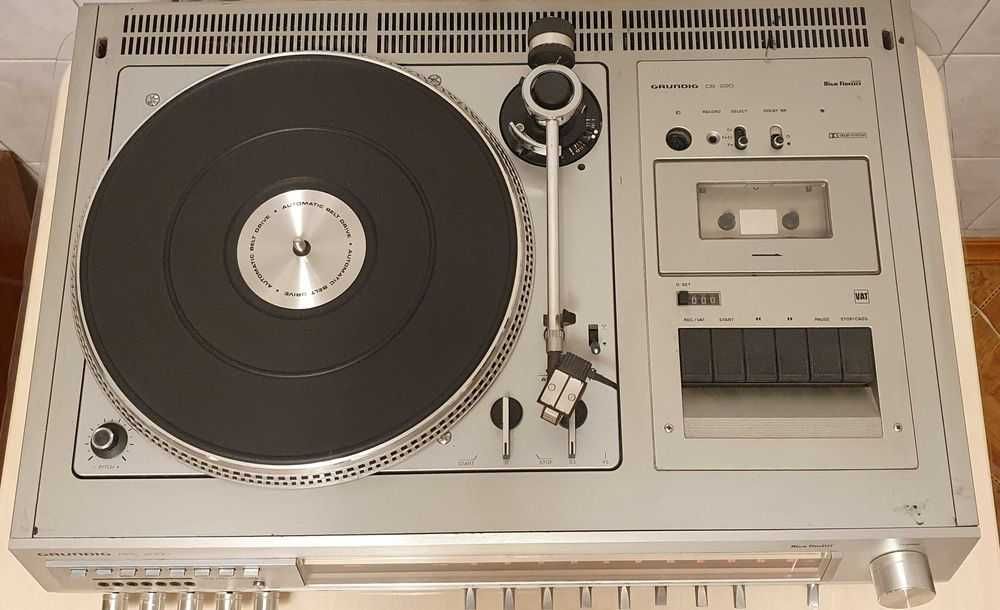 Вініловий програвач центр Grundig RPC 2000