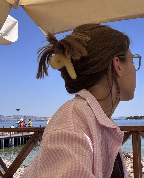 Заколки пухнасті крабики різних кольорів