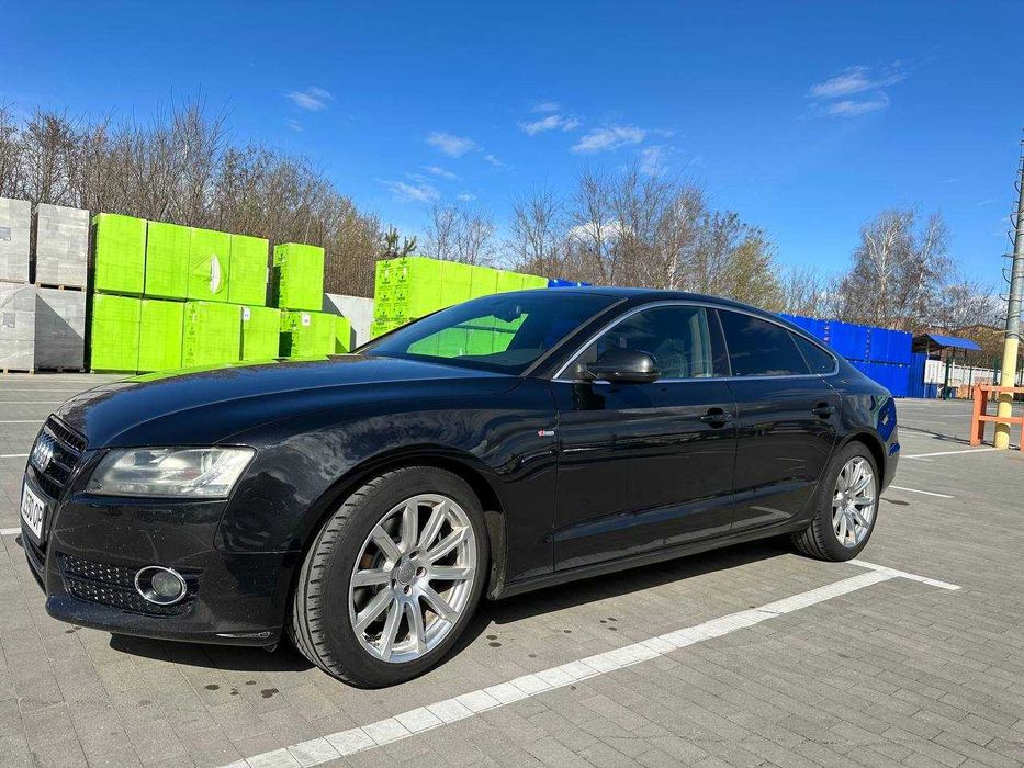 продам Audi A5 Sline