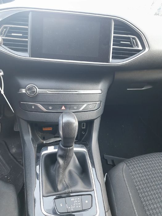 Para peças PEUGEOT 308 SW II