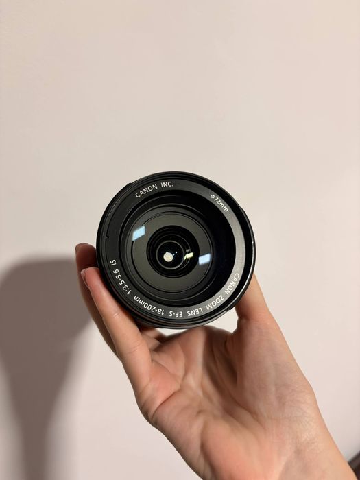 Продам об'єктив Canon 18-200mm
