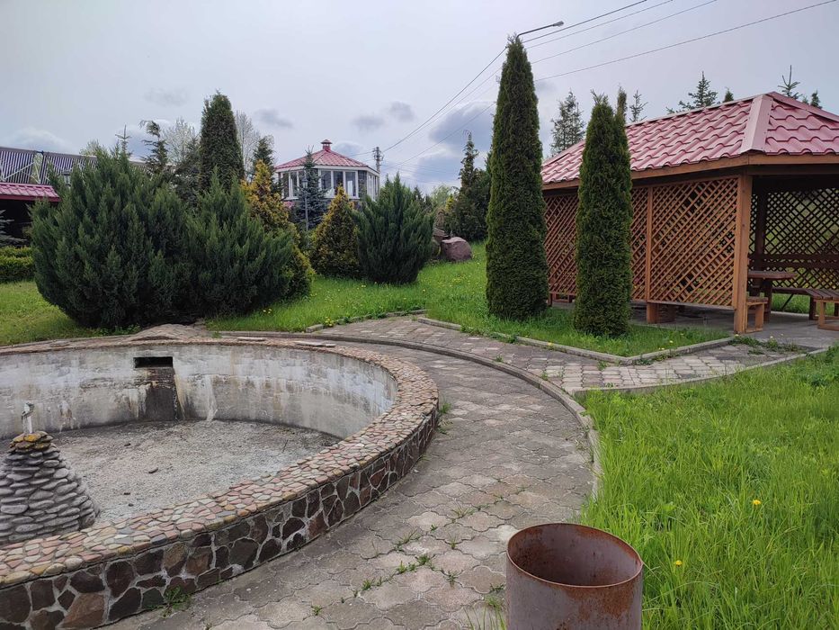 В Омеляна Здам Ресторанно-розважальний комплекс неподалік від міста