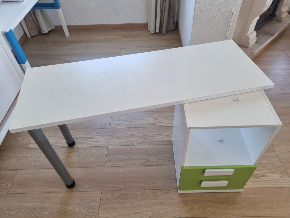 Secretária 138cm Reversível com Gavetas – Excelente Estado - Setubal