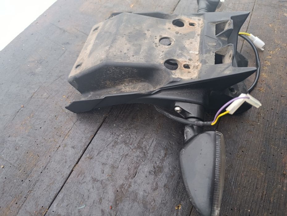 Zadupek Aprilia SX 125 wypełnienie migaczy błotnik osłona