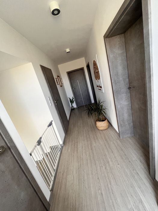 Siedlisko z domem gotowym do zamieszkania, grunt rolny