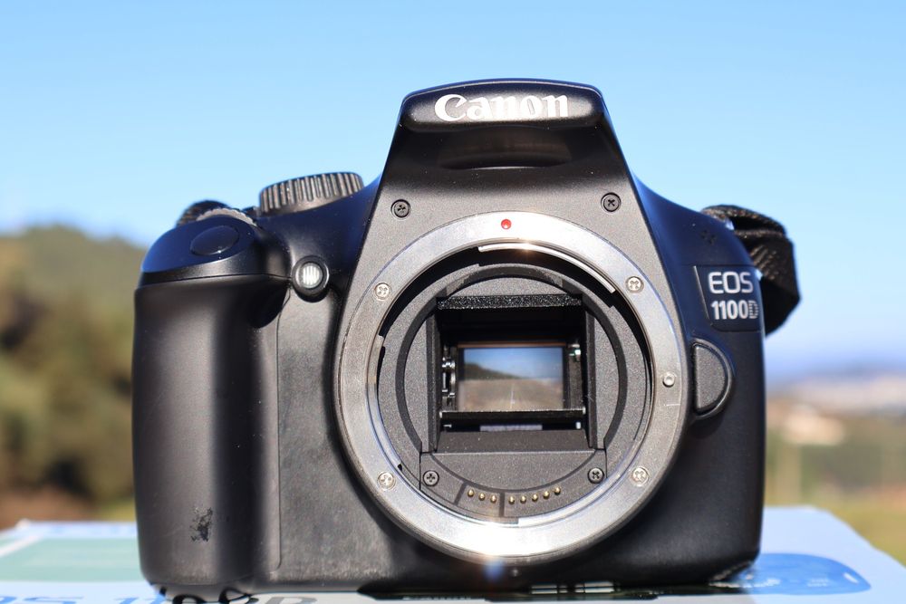 Canon EOS 1100D + EFS 18-55mm