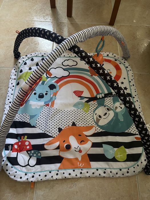 Tapete de atividades Fisher Price