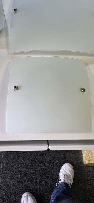 Conjunto de candeeiros em vidro para aplicação em teto e/ou parede
\.