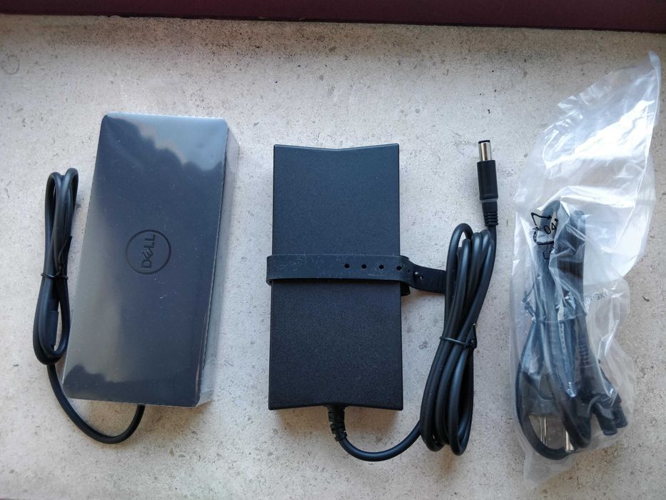 Transformador/Adaptador DELL Universal Dock/Hub - UD22 (130W) NOVO