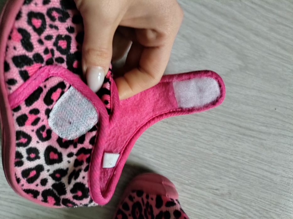 Kapcie dla dziewczynki