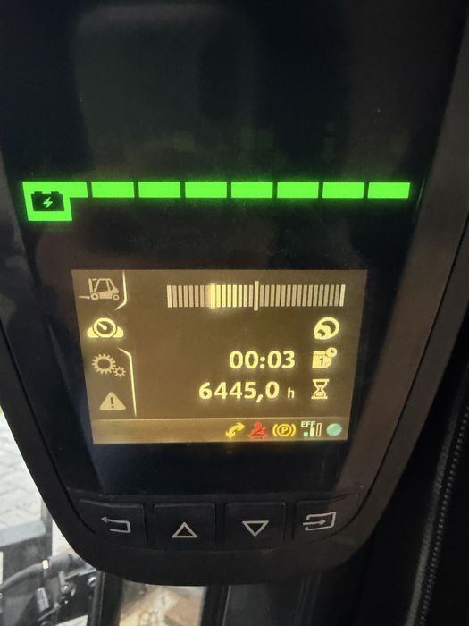 Wozek widłowy Linde E25