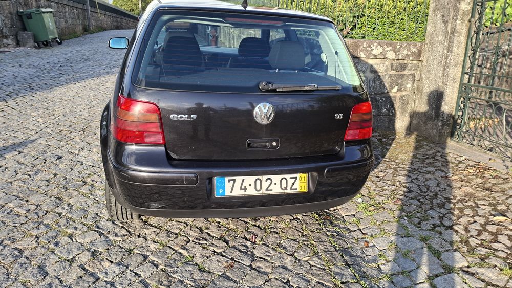 Vw Golf  4.   1.6