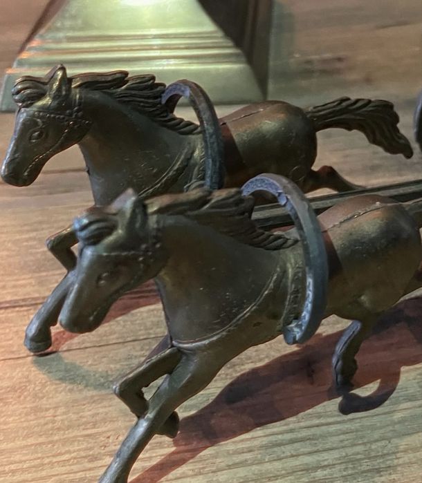 Кінь статуя вінтаж