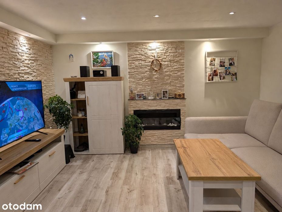 REZERWACJA - Dom na sprzedaż - 71 m².