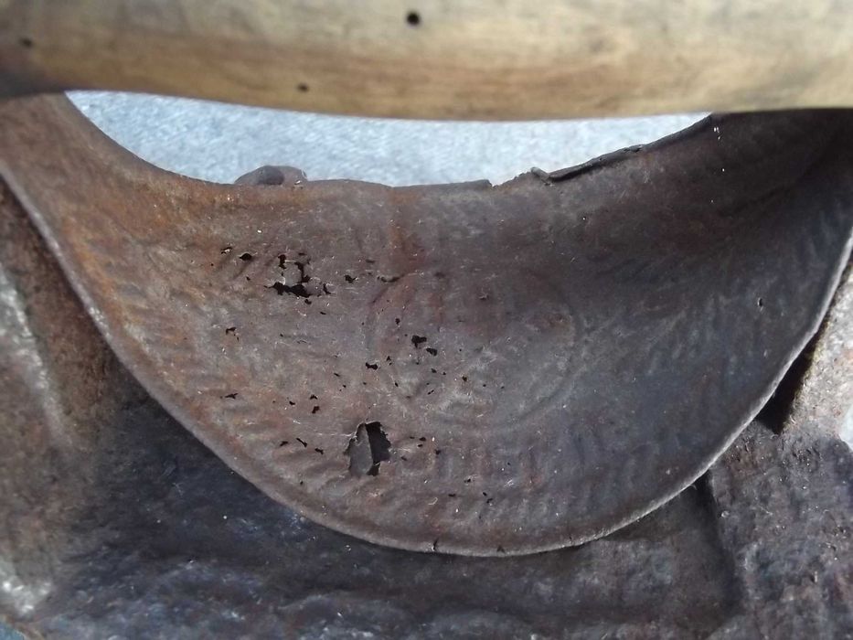 Stare żelazko na węgiel Neptun Końskie