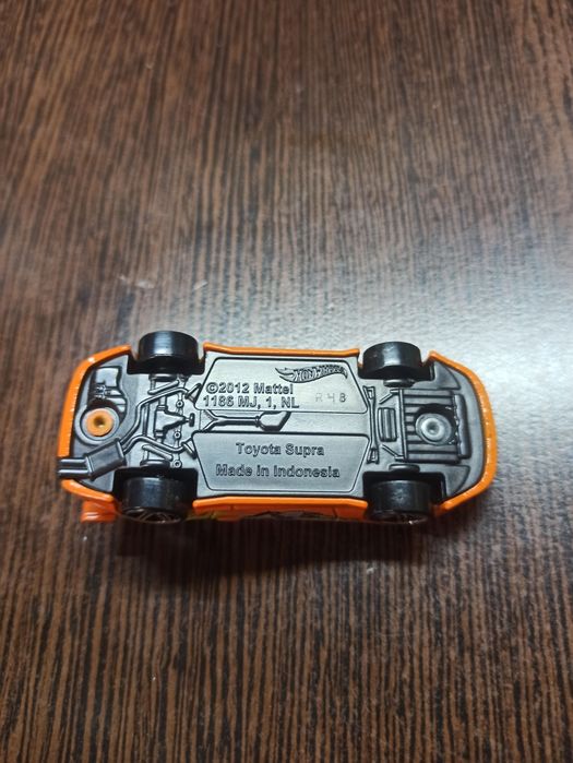 Моделька Hot wheels Toyota Supra