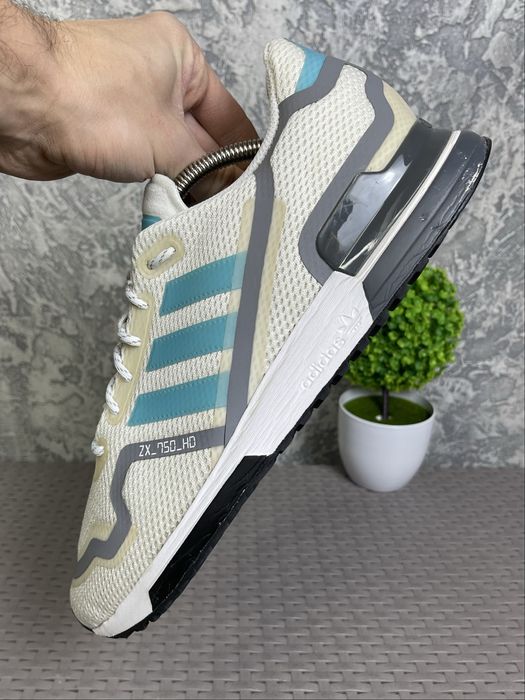 Adidas ZX 750 HD кроссовки 45 размер спортивные бежевые