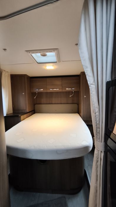 Autocaravana Cama Central