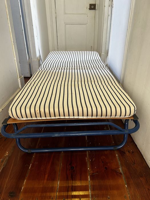 Cama de solteiro dobravel com colchao incluso