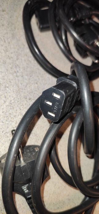 Kabel zasilający komputer/monitor/audio/VGA