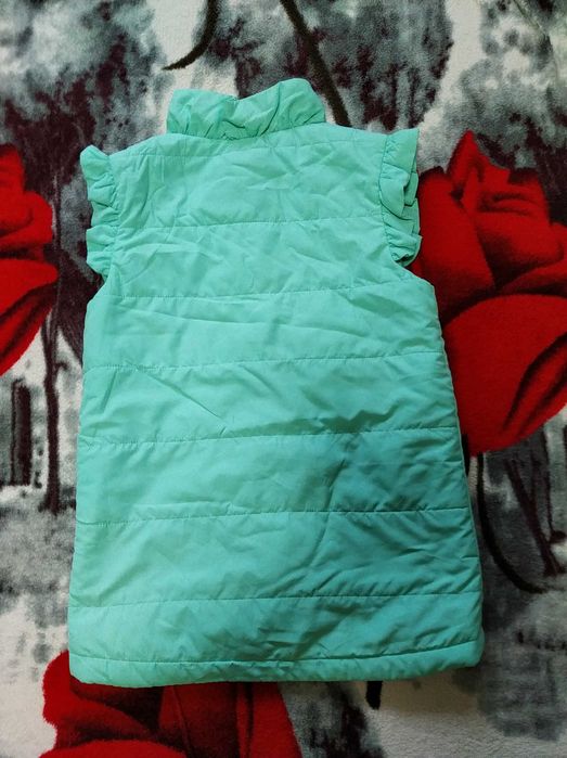 Стильна,модна жилетка для дівчинки 7-8 р