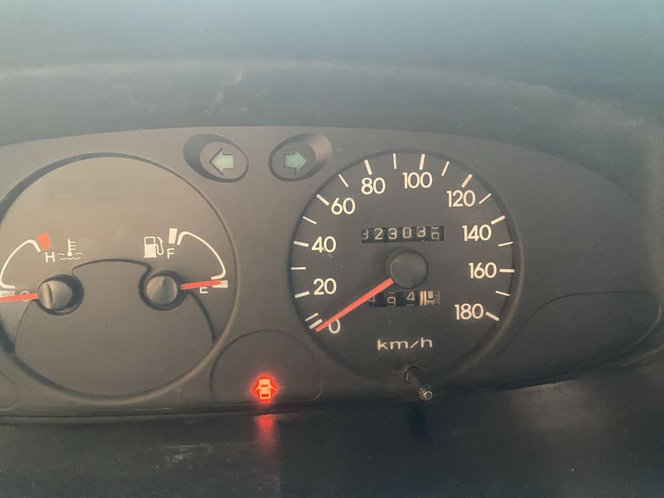 Продам авто hyundai h-1