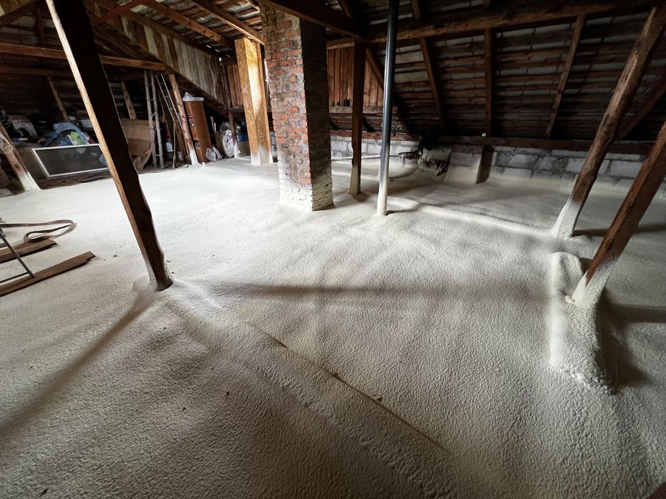 Ocieplanie pianka Pur,ocieplenia piana,izolacje natryskowe,piana pur