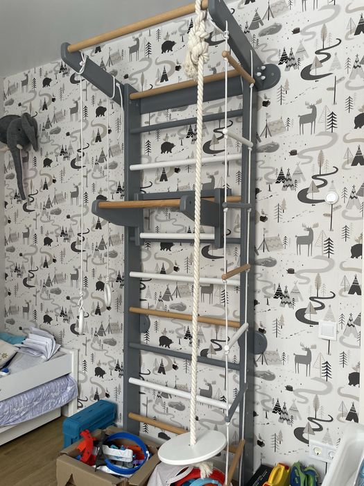 Шведська стінка дитяча