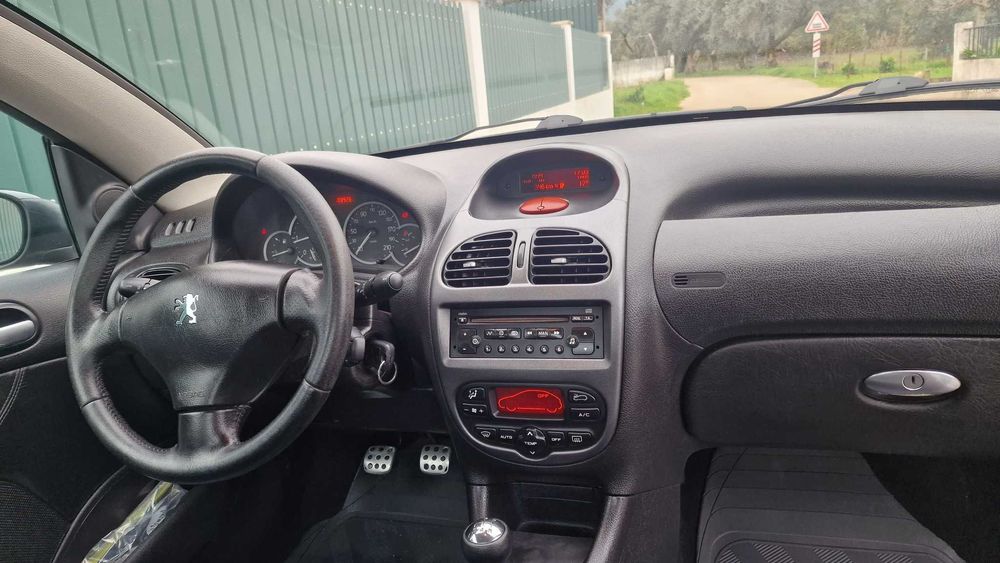 Peugeot 206cc 1.6hdi