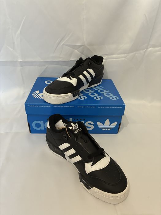 Buty adidas livarly low rozmair 37,5
