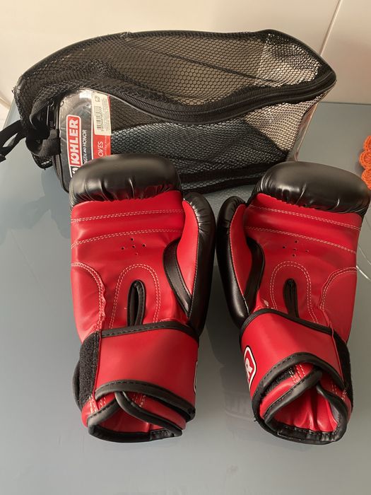 Luvas de boxe como novas