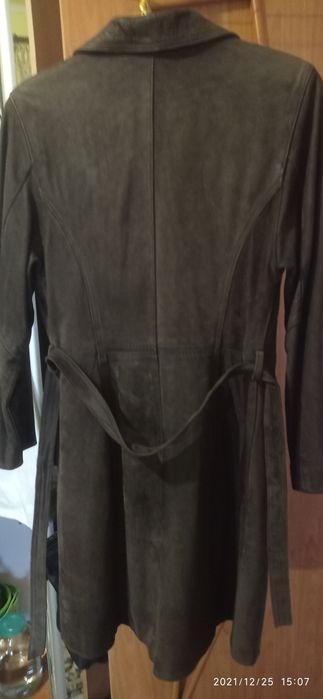 Женское пальто из нубука