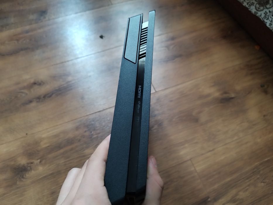 Sony PlayStation 4 Slim на 1 tb