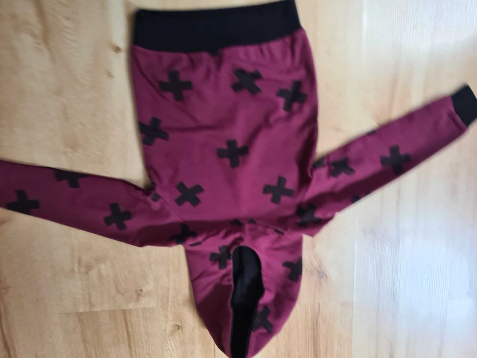 Bluza z kapturem krzyzyki bordo handmade