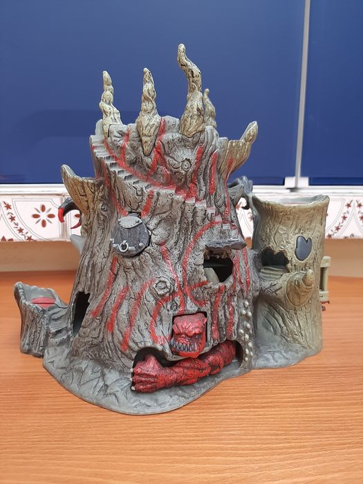 Gormiti vulcão esconderijo