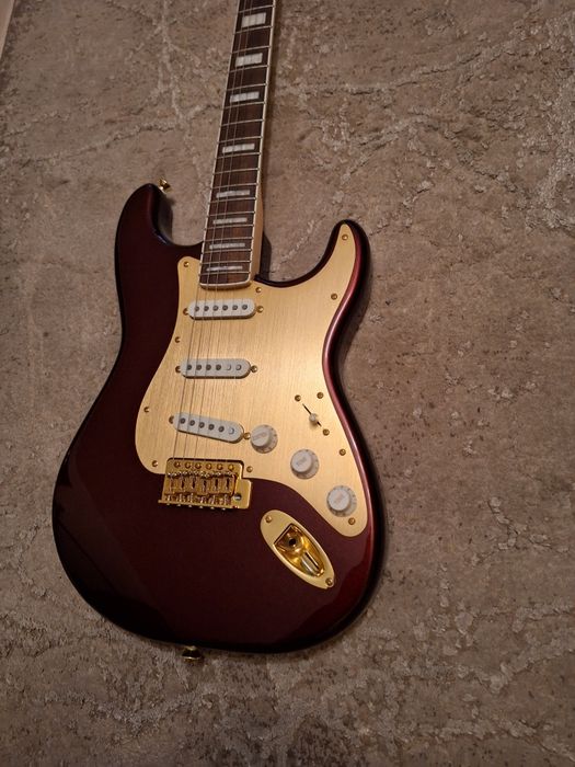 gitara elektryczna Squier 40th