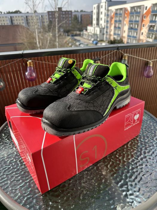 Sprzedam nowe buty robocze Strauss